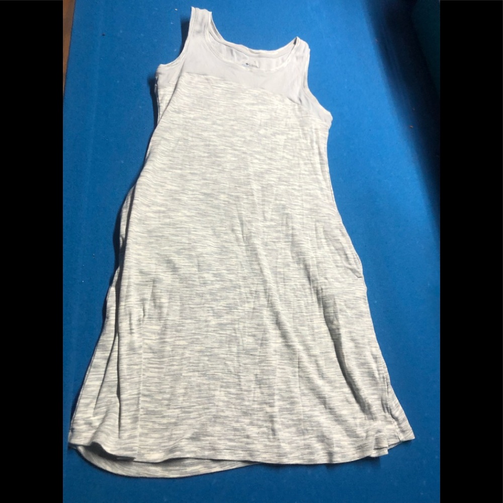 ☀️3/$15☀️ Columbia casual Gray dress Medium